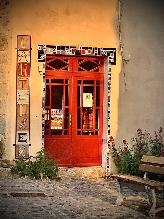 Bed and Breakfast Coté jardin Sainte-Suzanne  Exterior foto