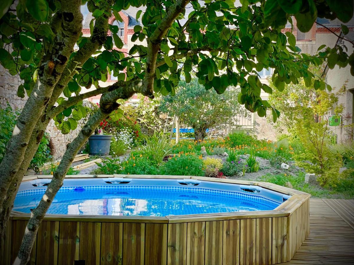 Bed and Breakfast Coté jardin Sainte-Suzanne  Exterior foto