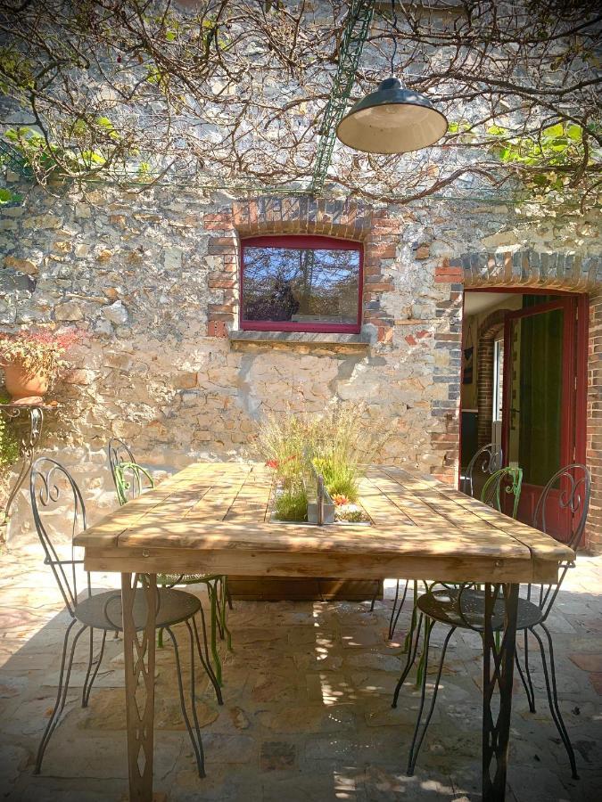 Bed and Breakfast Coté jardin Sainte-Suzanne  Exterior foto